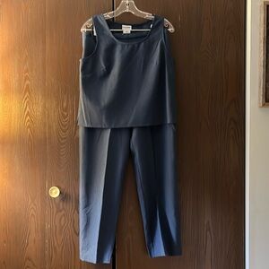 Perceptions petites navy blue 2 pc. Top and pants. Size 10 petite